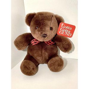 An adorable vintage Gund Bear. Bear is retired in excellent condition